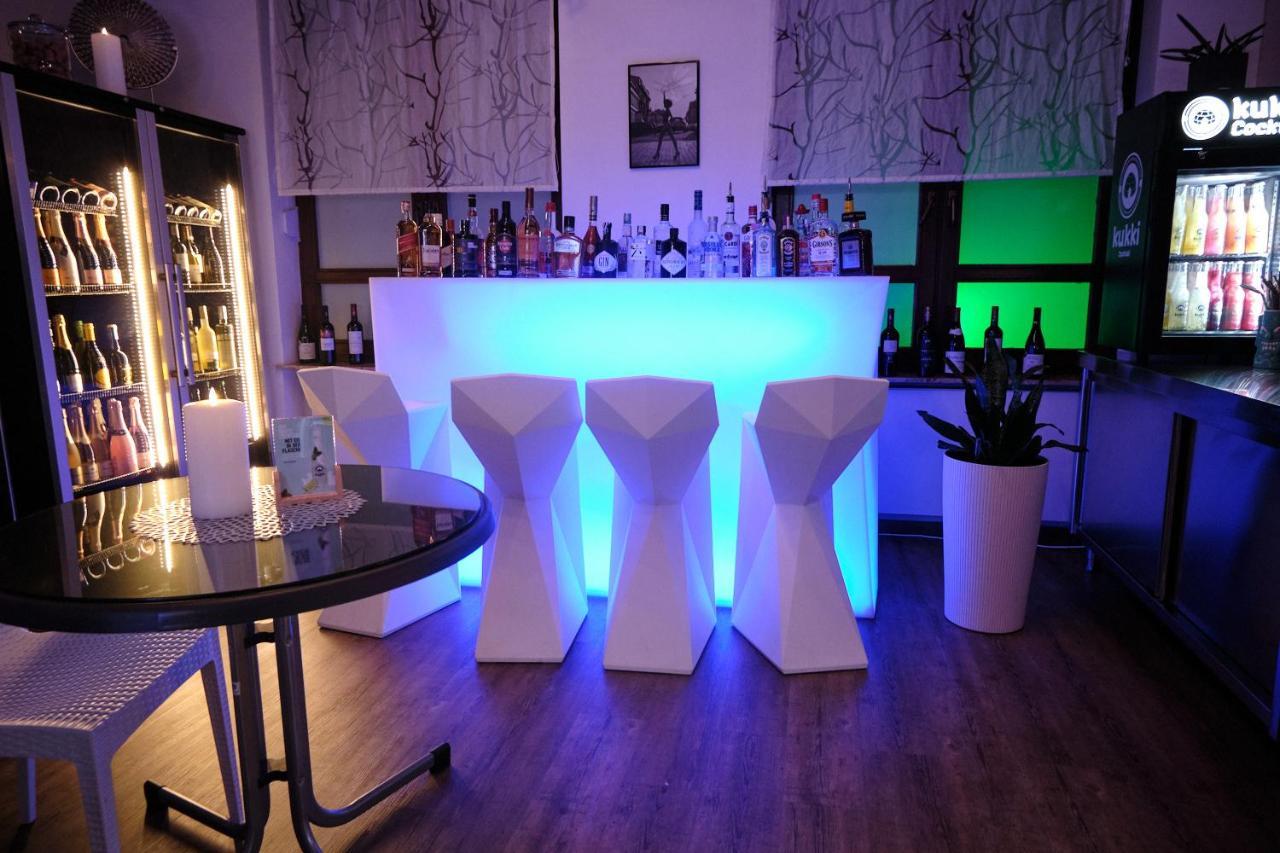 Sweet Poison Rooms Saarlouis Bagian luar foto